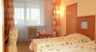Гостиница Cronwell Resort Югорская Долина Ханты-Мансийск Стандартный двухместный номер с 2 отдельными кроватями-3